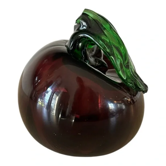 Vintage Murano Hand Blown Glass Apple
Paperweight Art - Picture 5 of 8
